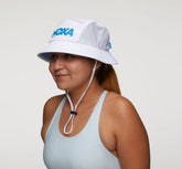 HOKA|All Gender Adventure Hat White / Diva Blue