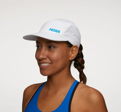 HOKA|All Gender Performance Hat White / Diva Blue
