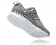 HOKA|Men's Akasa Frost Gray /Silver Sconce
