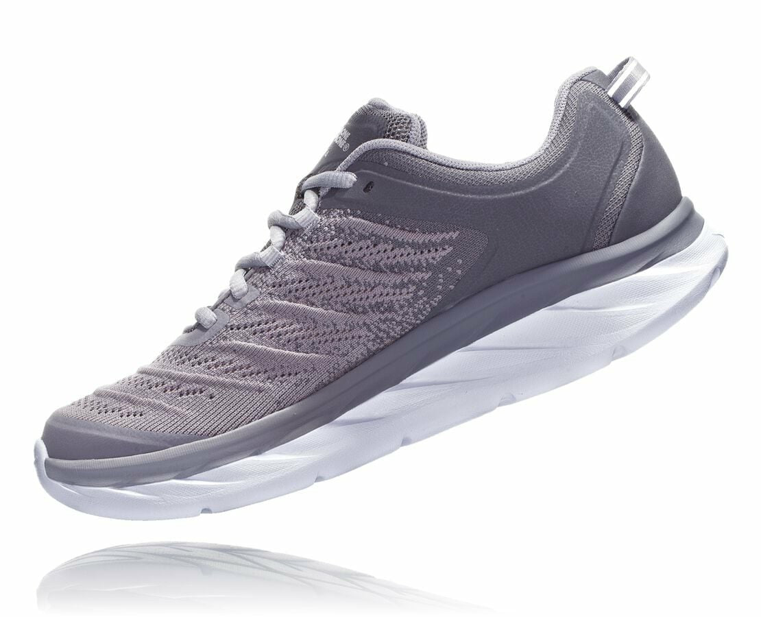 HOKA|Women's Akasa Frost Gray /Silver Sconce