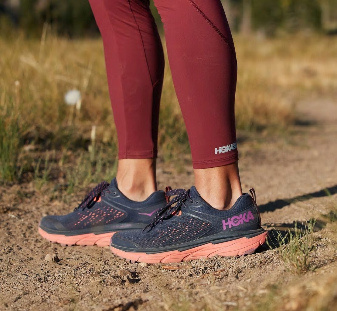 HOKA|Women's Challenger ATR 6 Black Iris / Hot Coral