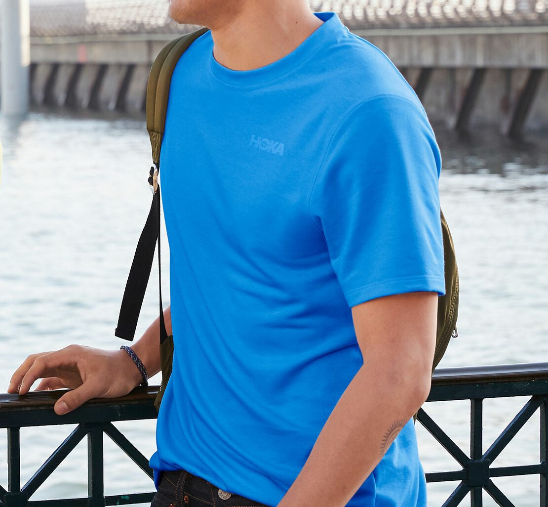 HOKA|Men's Lifestyle Tee Imperial Blue