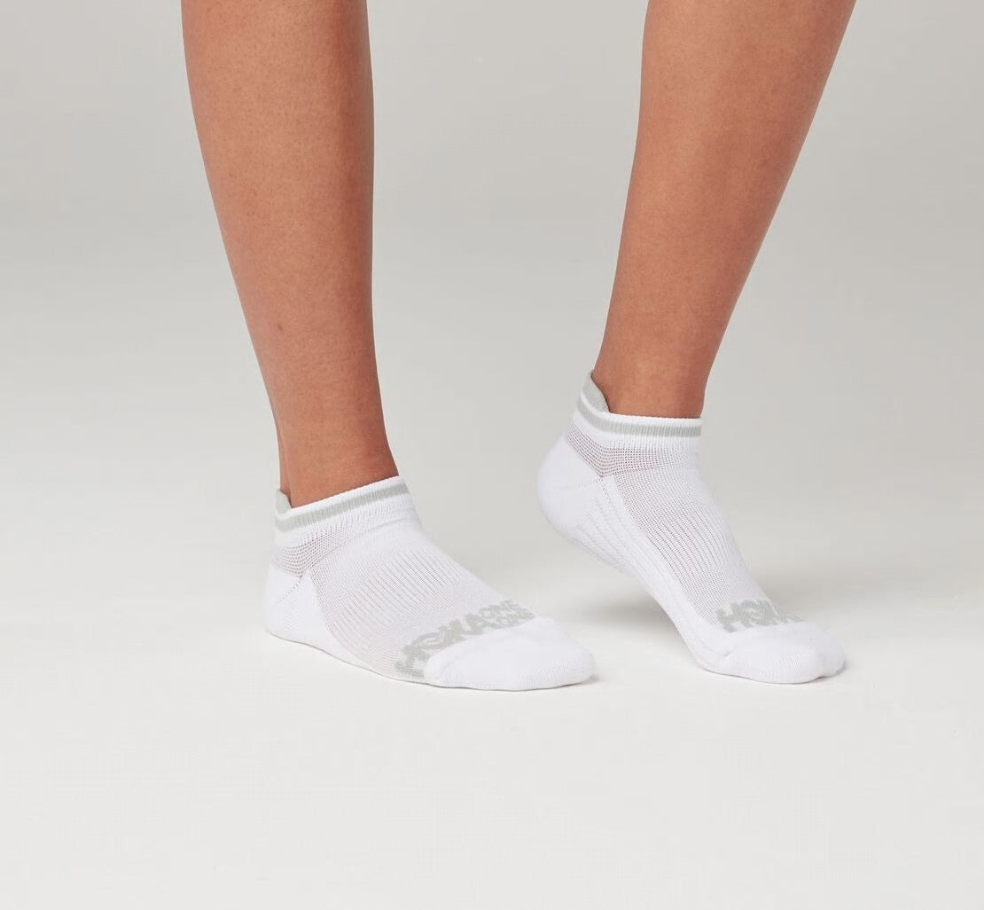 HOKA|All Gender Performance No-Show Sock White