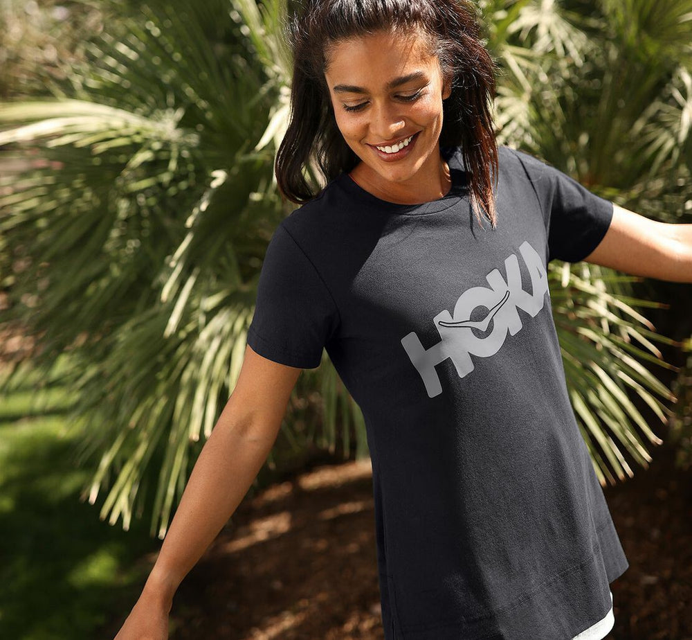 HOKA|Women's Brand Tee Black / Castlerock