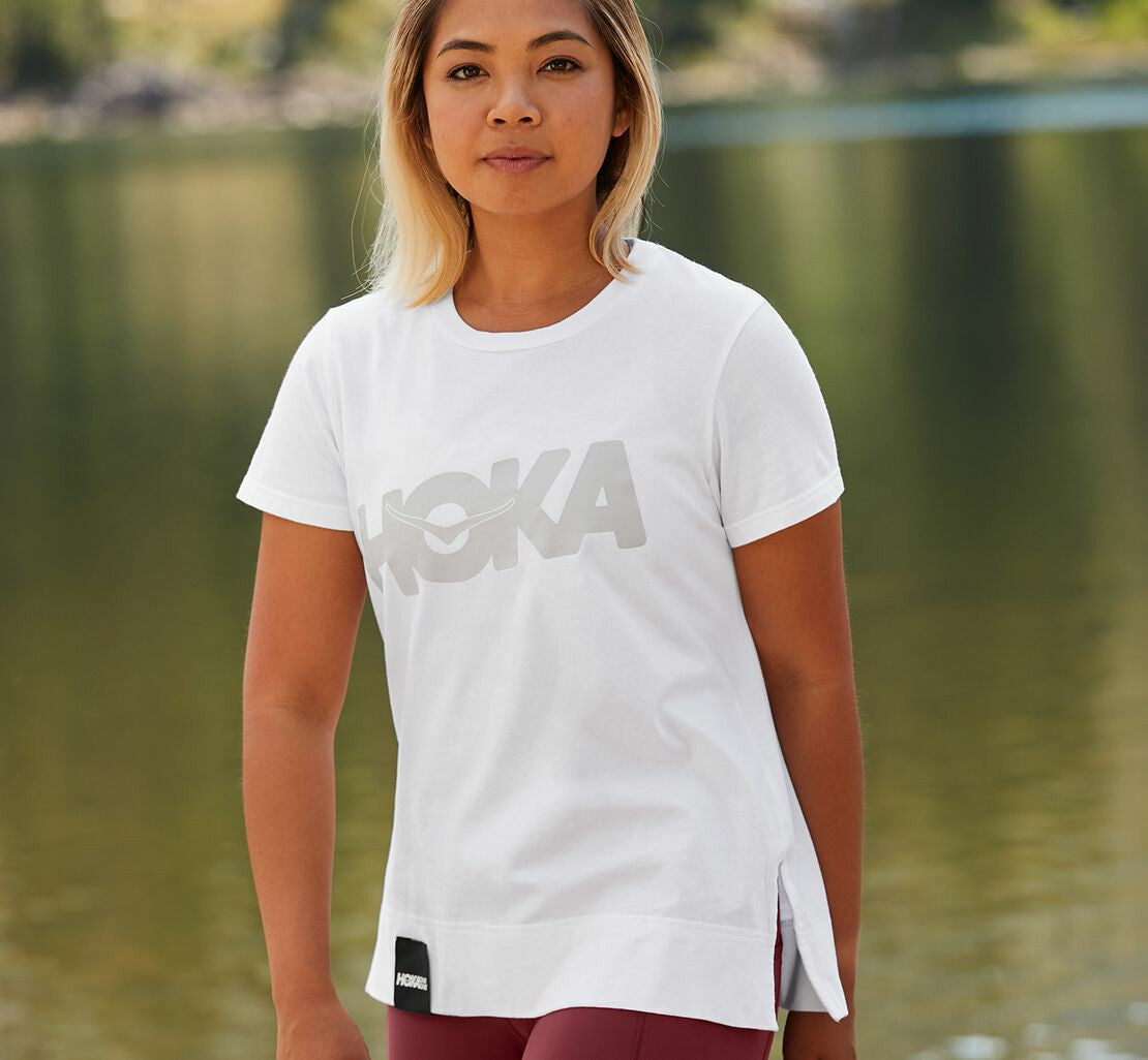 HOKA|Women's Brand Tee White