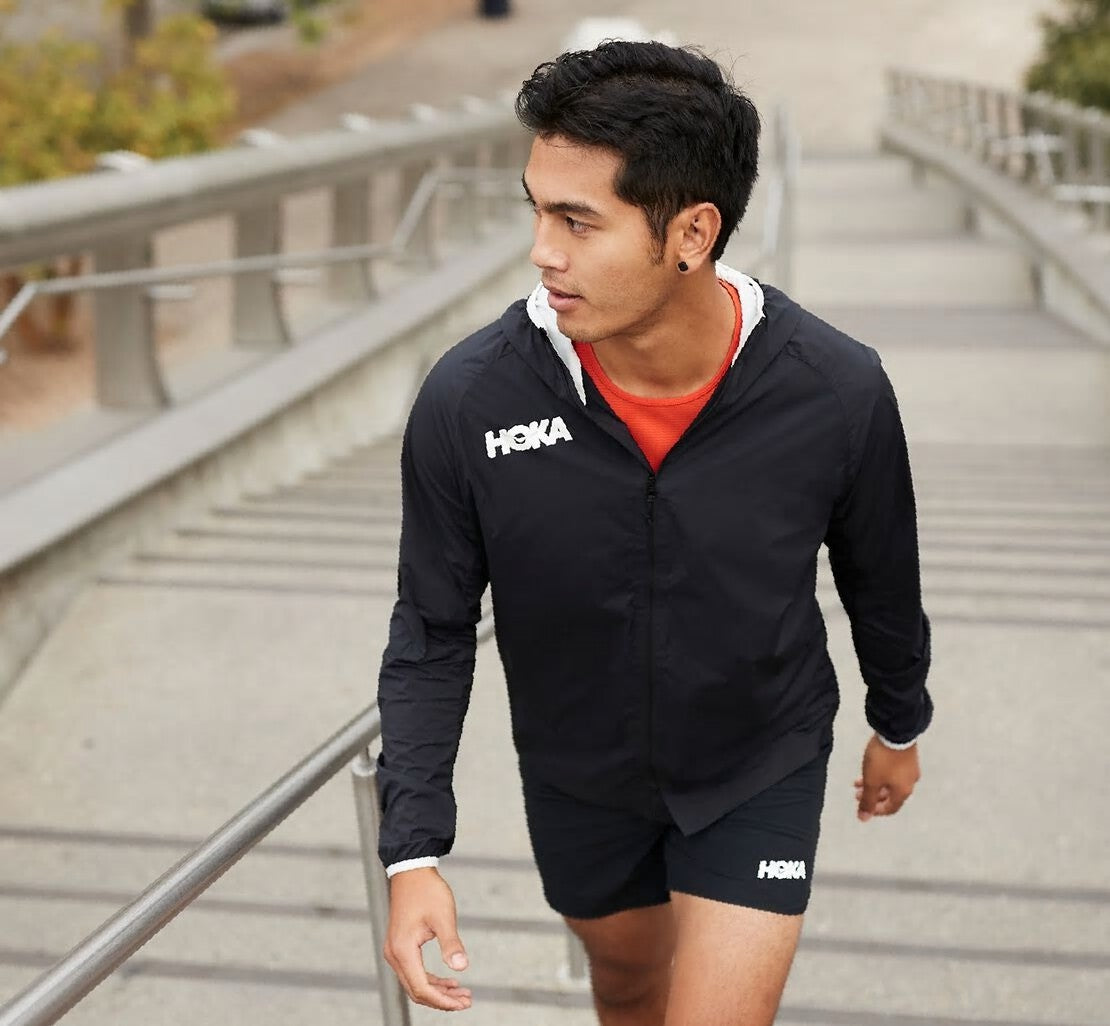 HOKA|Men's Full-Zip Wind Jacket Black