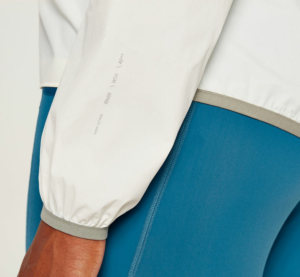 HOKA|Women's Full-Zip Wind Jacket White