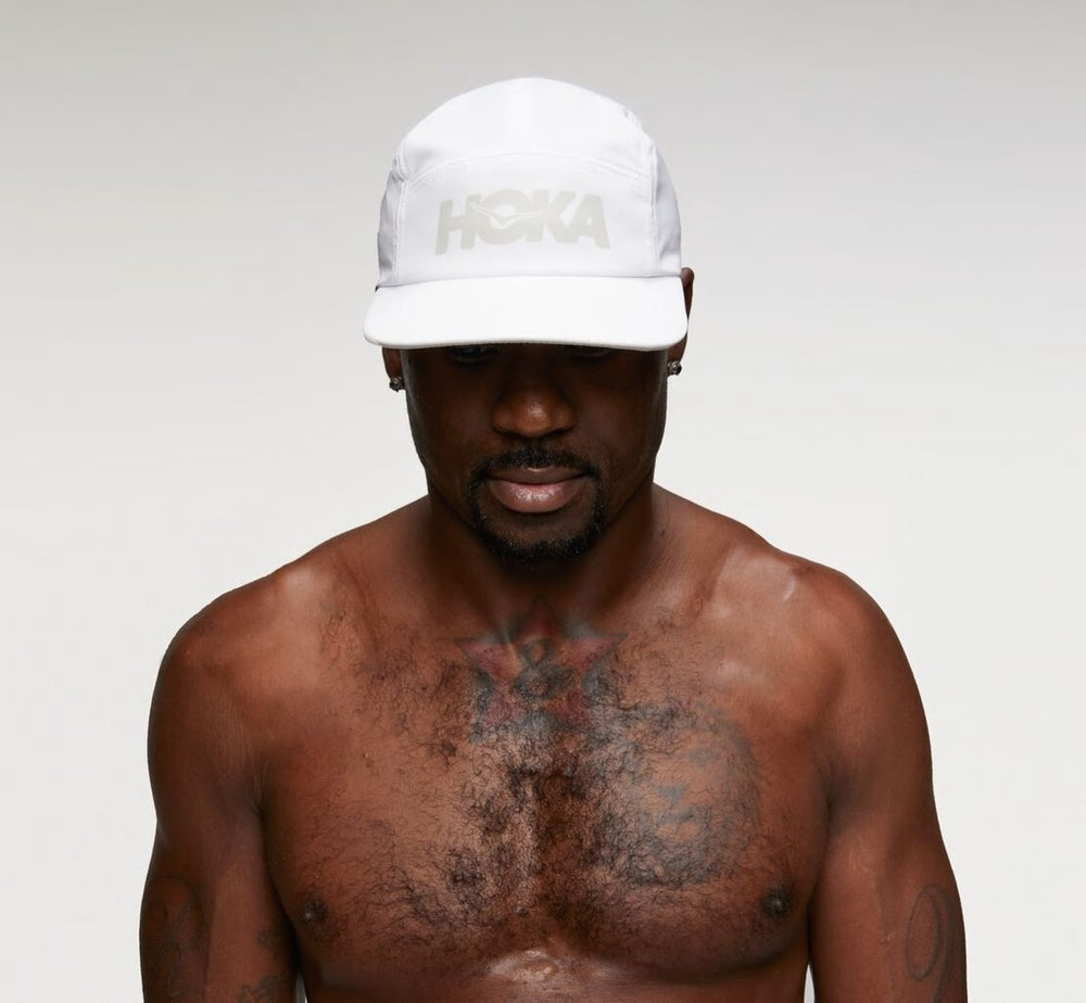 HOKA|All Gender Performance Hat White / Cool Grey