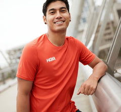 HOKA|Men's Performance Short Sleeve Fiesta